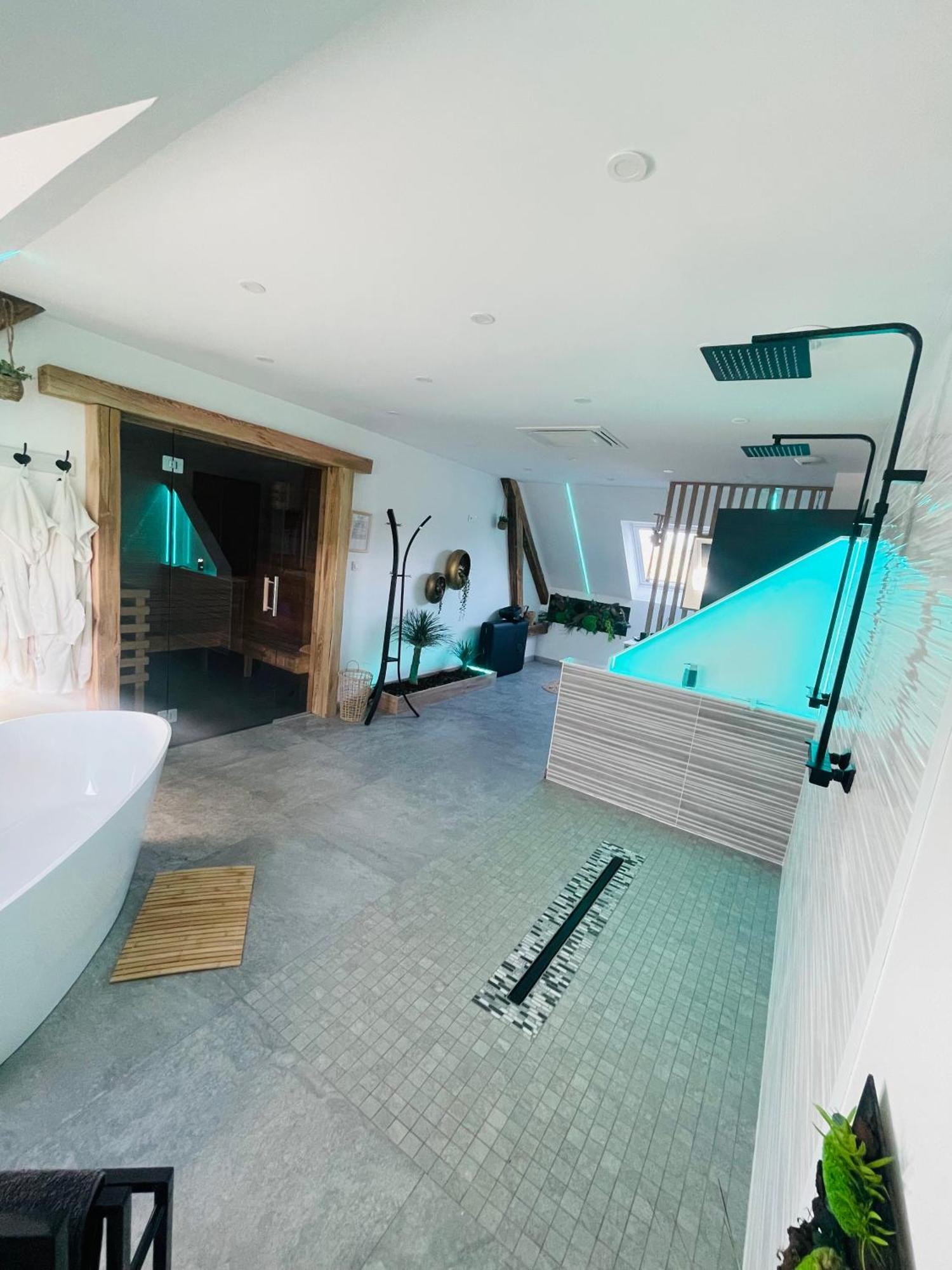 Maison Gite Chez Nounou Sauna Jacuzzi Jardin Arbore Etting Exteriör bild